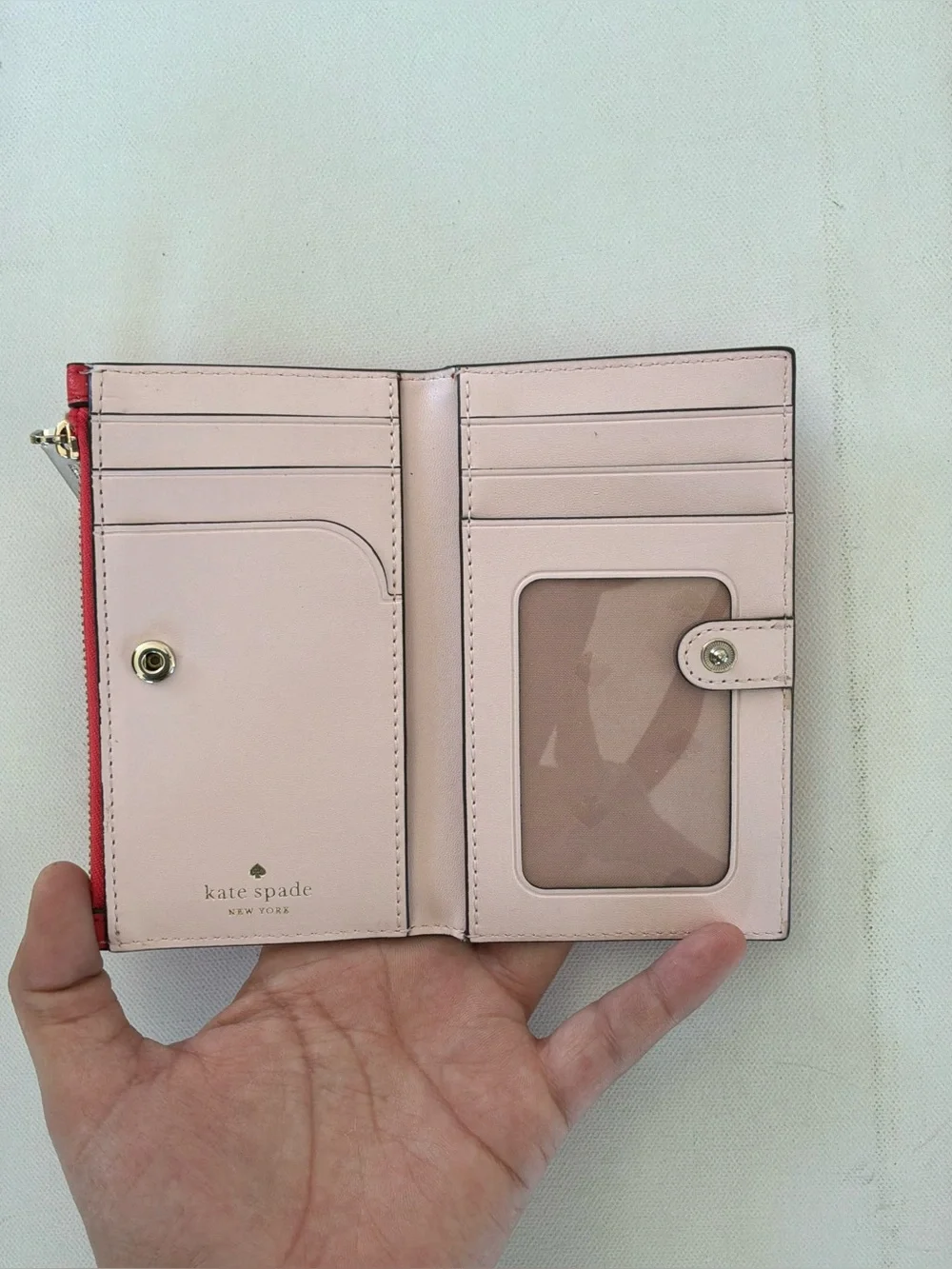 kate spade features brand
